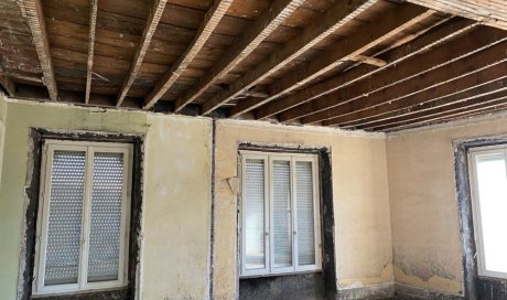 SALLE A MANGER AVANT RENOVATION APPARTEMENT SUR LYON 